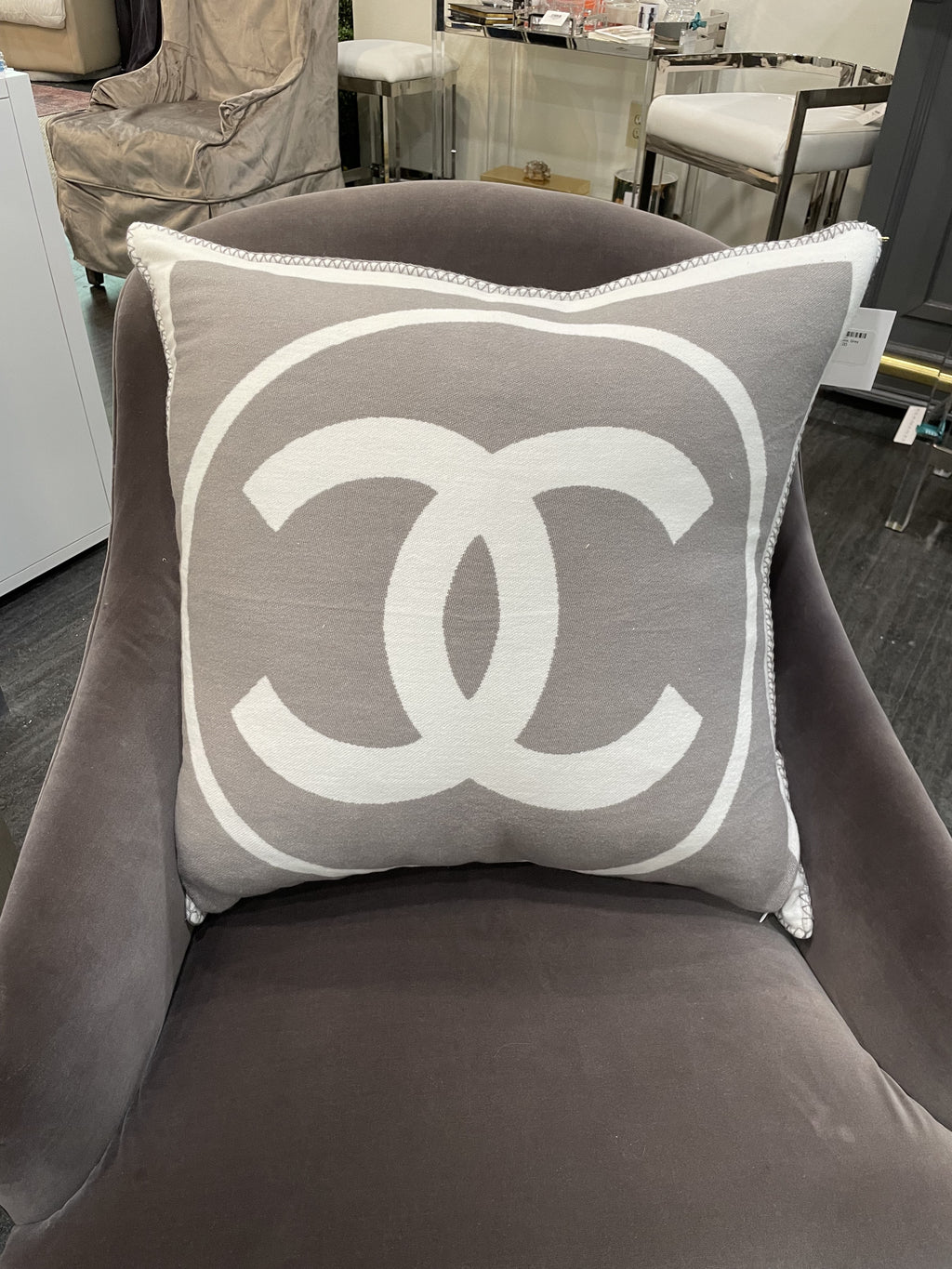 Chanel-Inspired Wool Pillow – MixElements